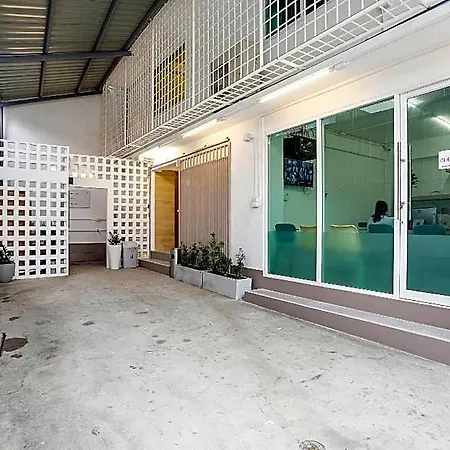 Takka Hotel - Bangna
